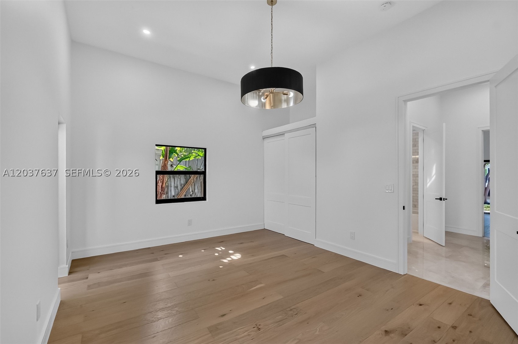 2832 NE 24th Ct Fort Lauderdale, FL 33305