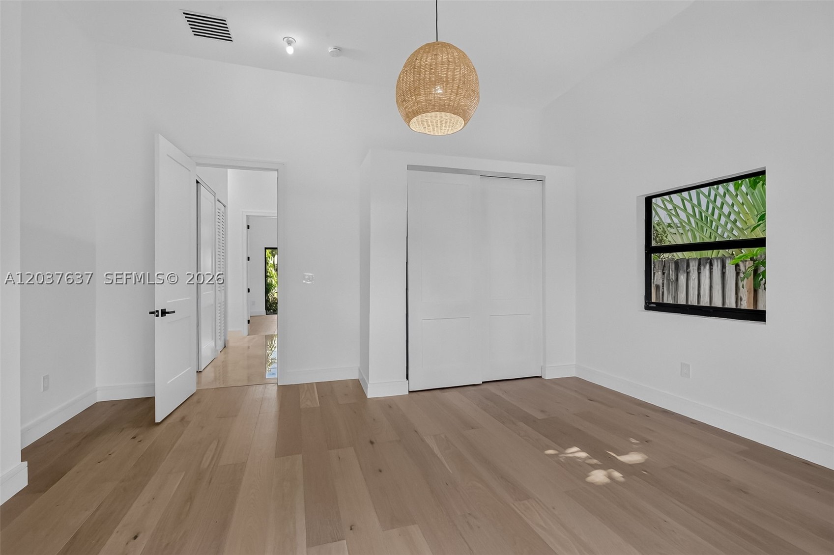 2832 NE 24th Ct Fort Lauderdale, FL 33305