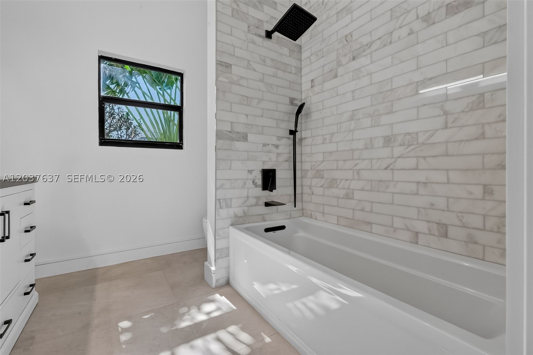 2832 NE 24th Ct Fort Lauderdale, FL 33305