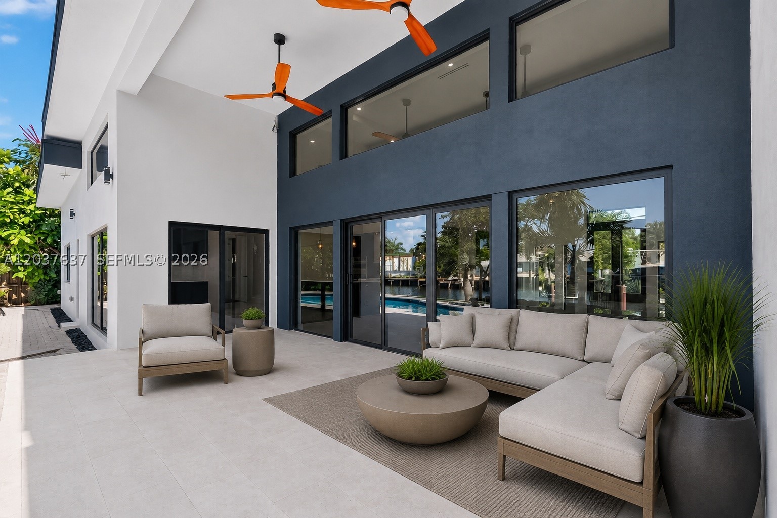 2832 NE 24th Ct Fort Lauderdale, FL 33305