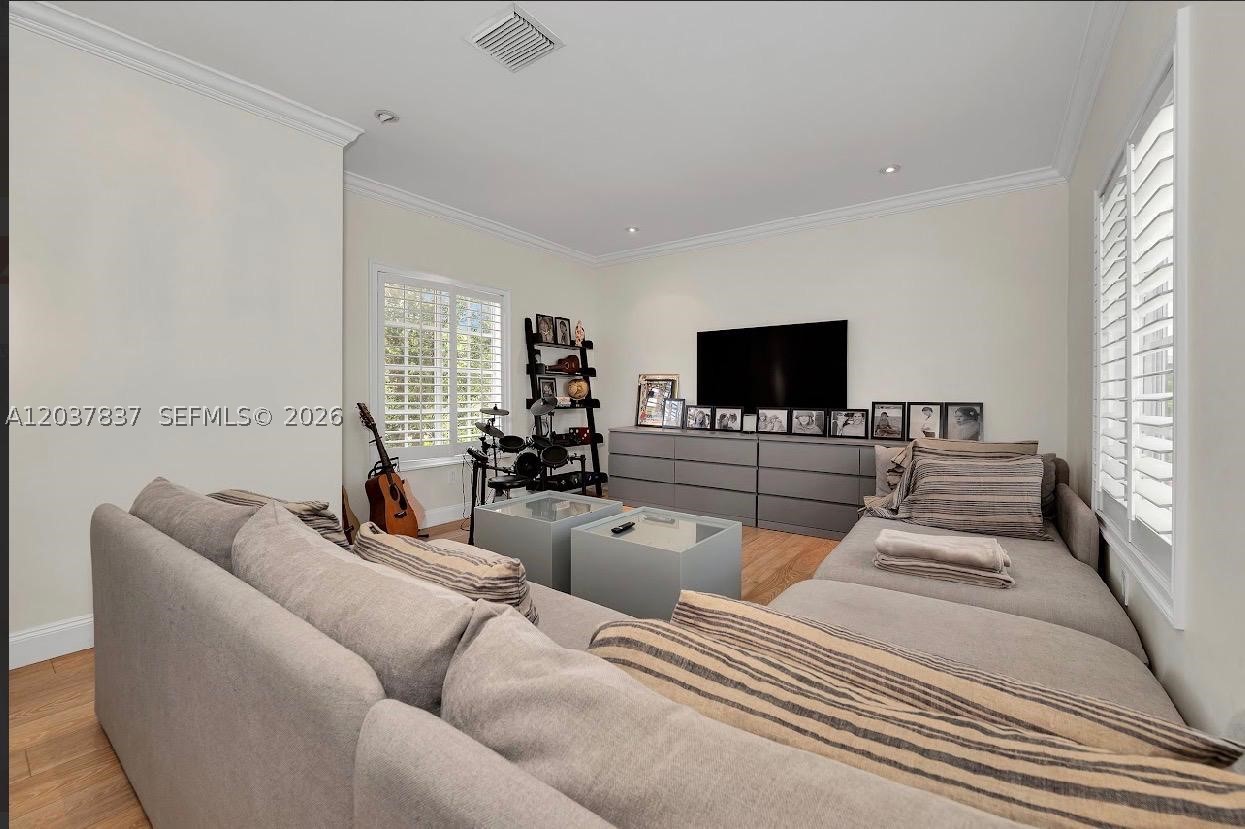 797 Glenridge Rd Key Biscayne, FL 33149