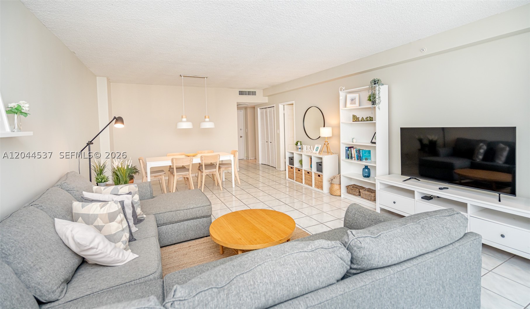 5601 Collins Ave #1517