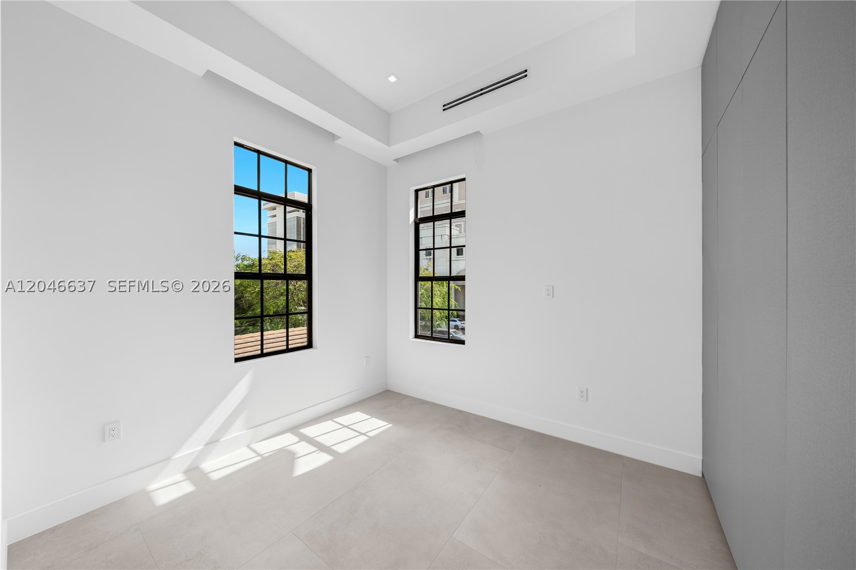2712 S Le Jeune Rd Coral Gables, FL 33134