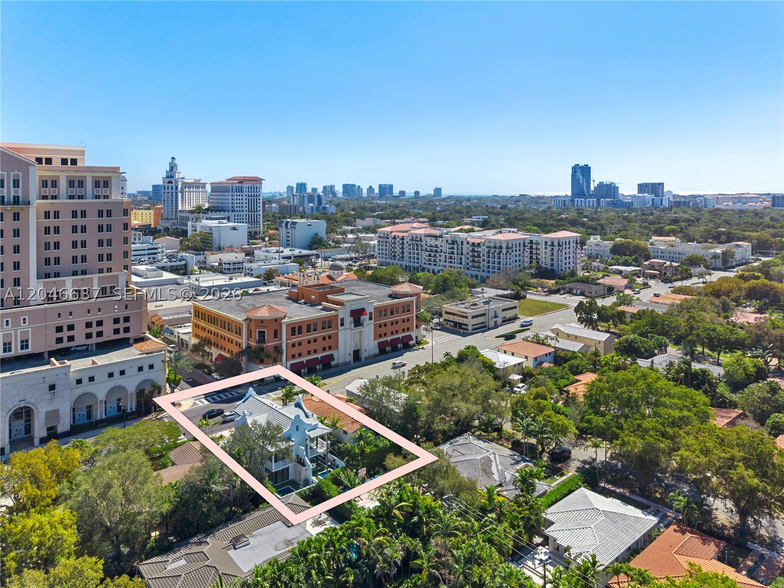 2712 S Le Jeune Rd Coral Gables, FL 33134