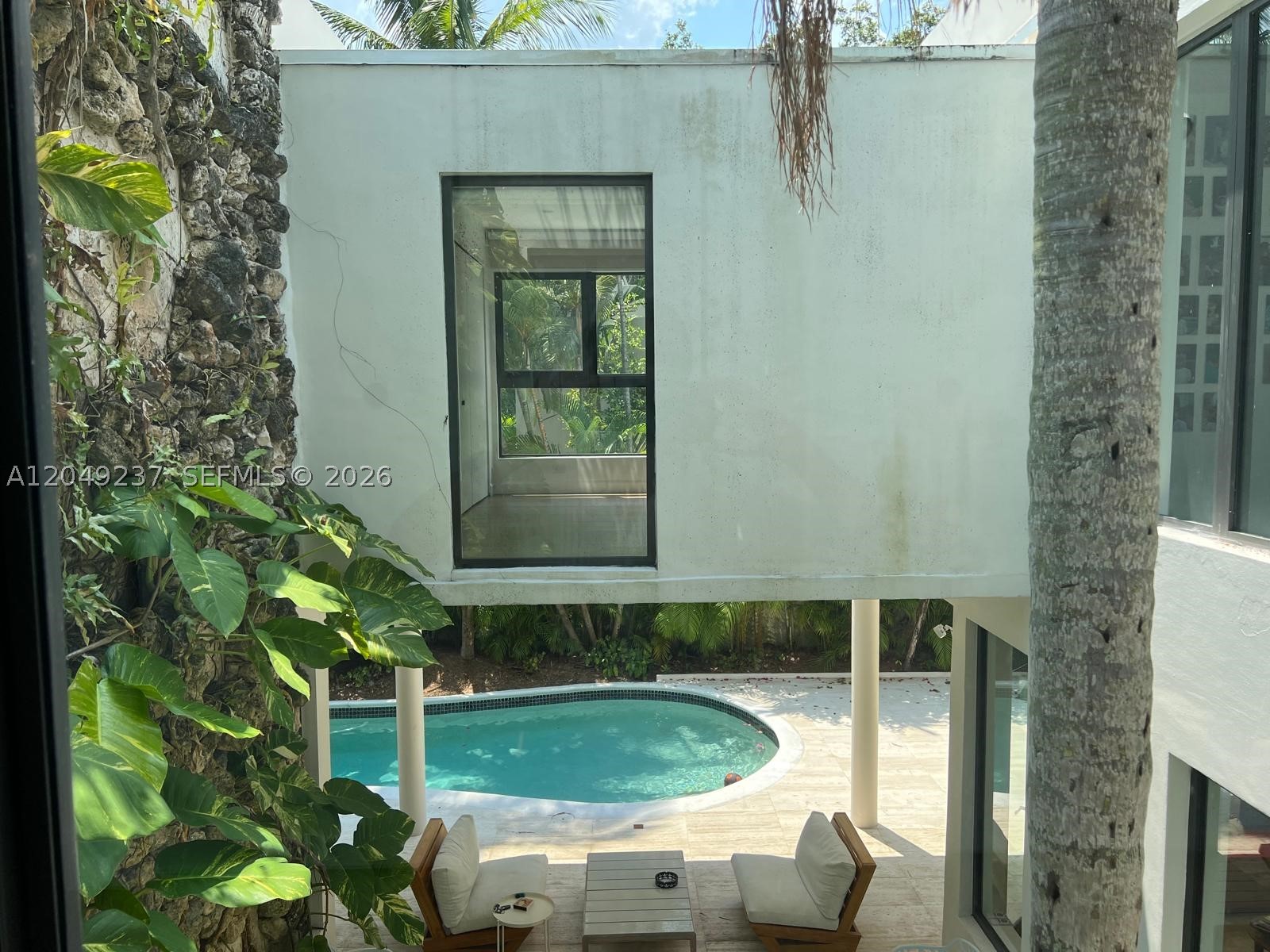 4101 Battersea Rd #1 Miami, FL 33133