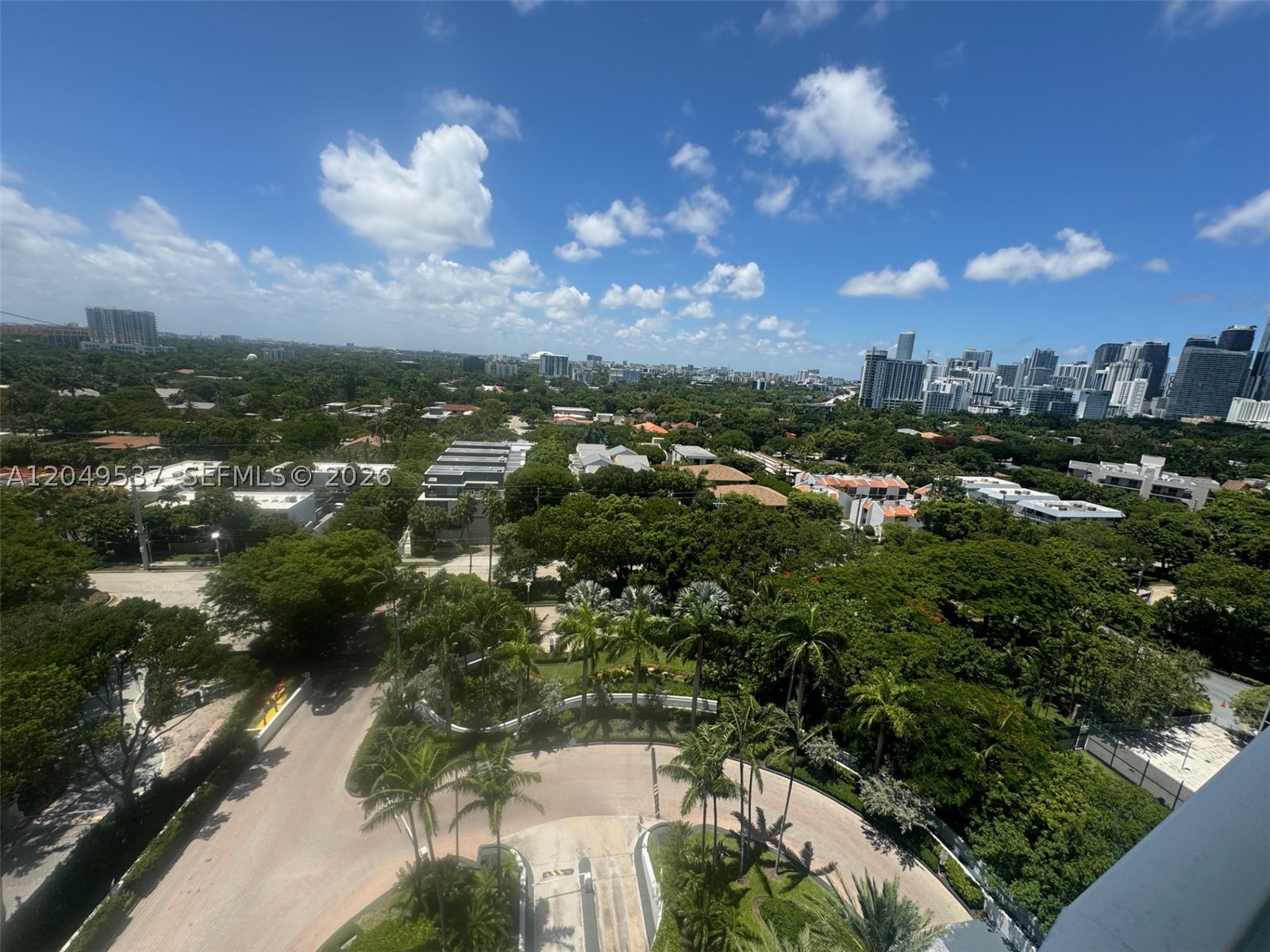 image Skyline on Brickell38