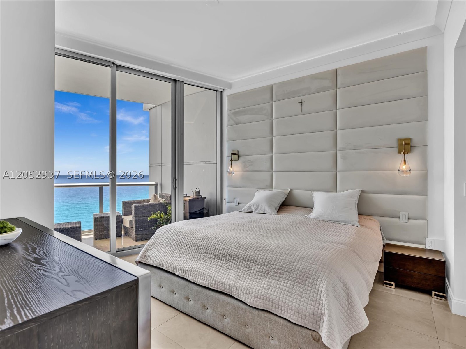 image Jade Beach10