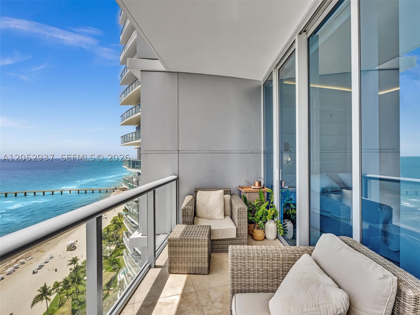 image Jade Beach12