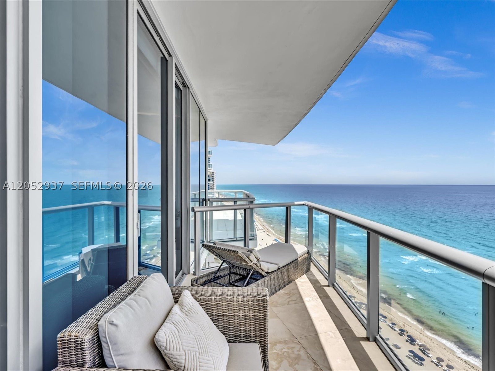 image Jade Beach13