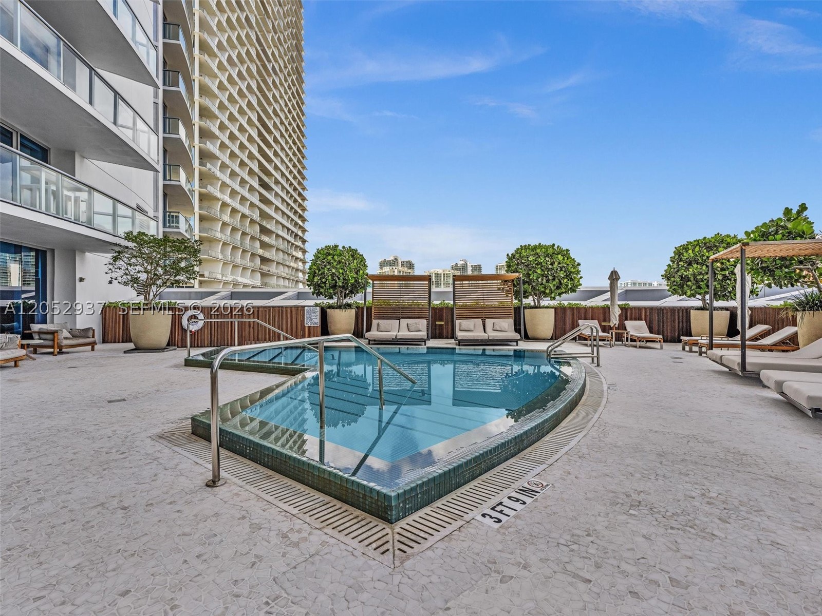 image Jade Beach40