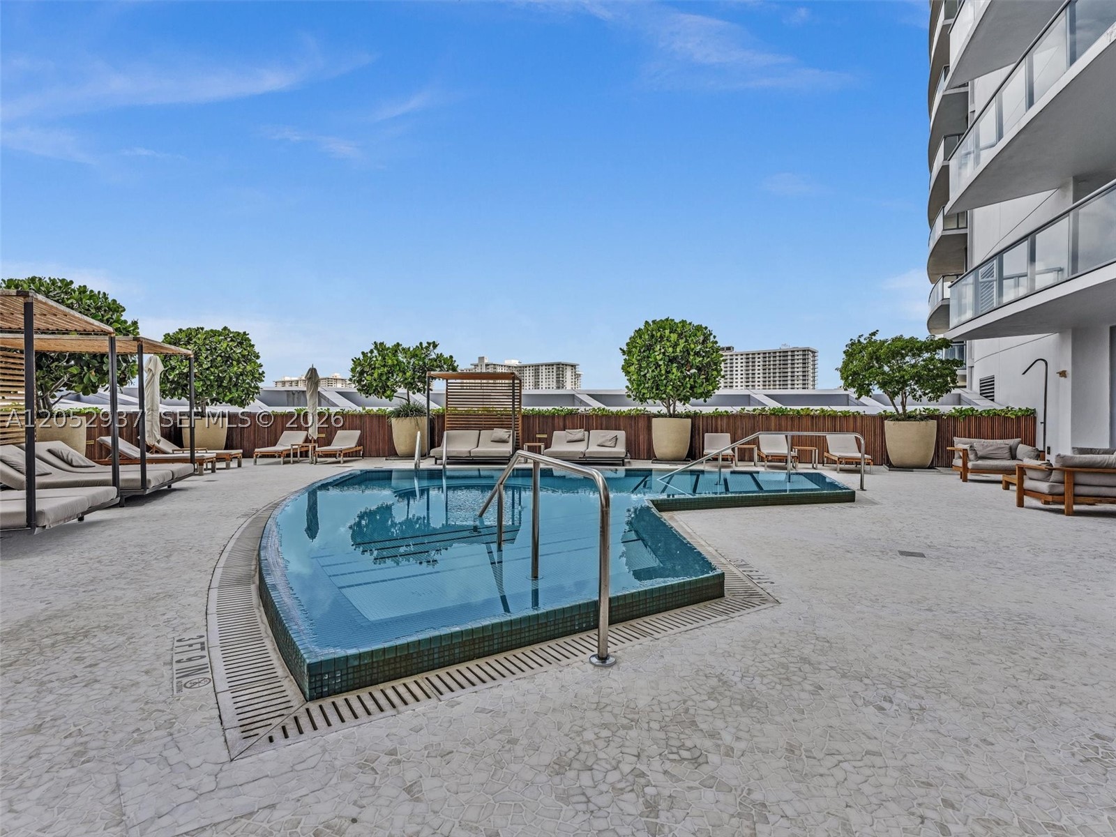 image Jade Beach41
