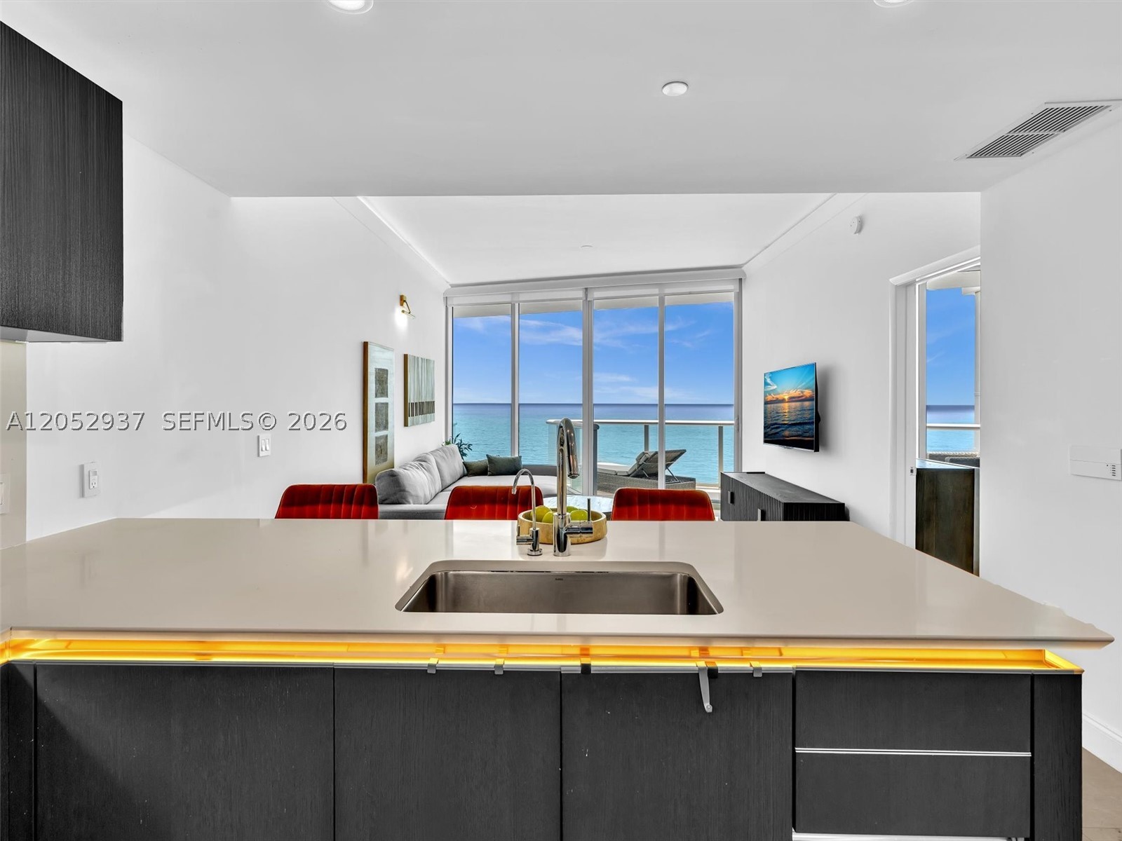 image Jade Beach6