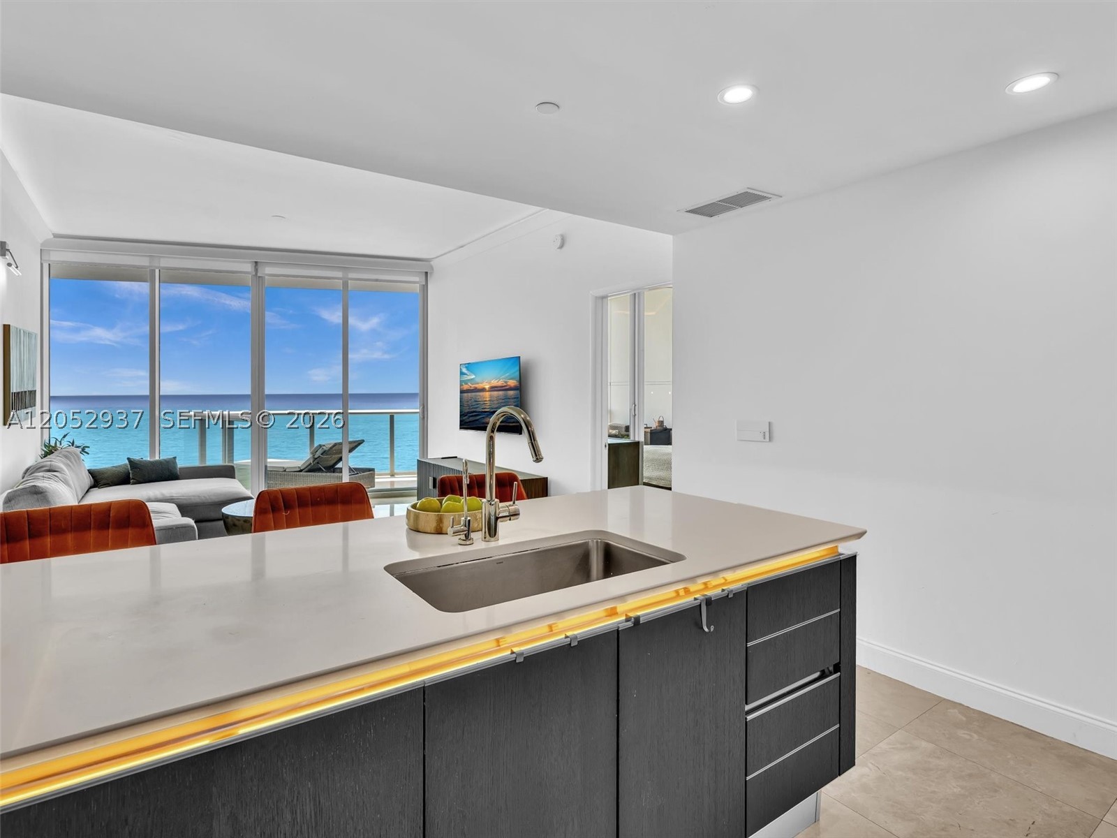 image Jade Beach7