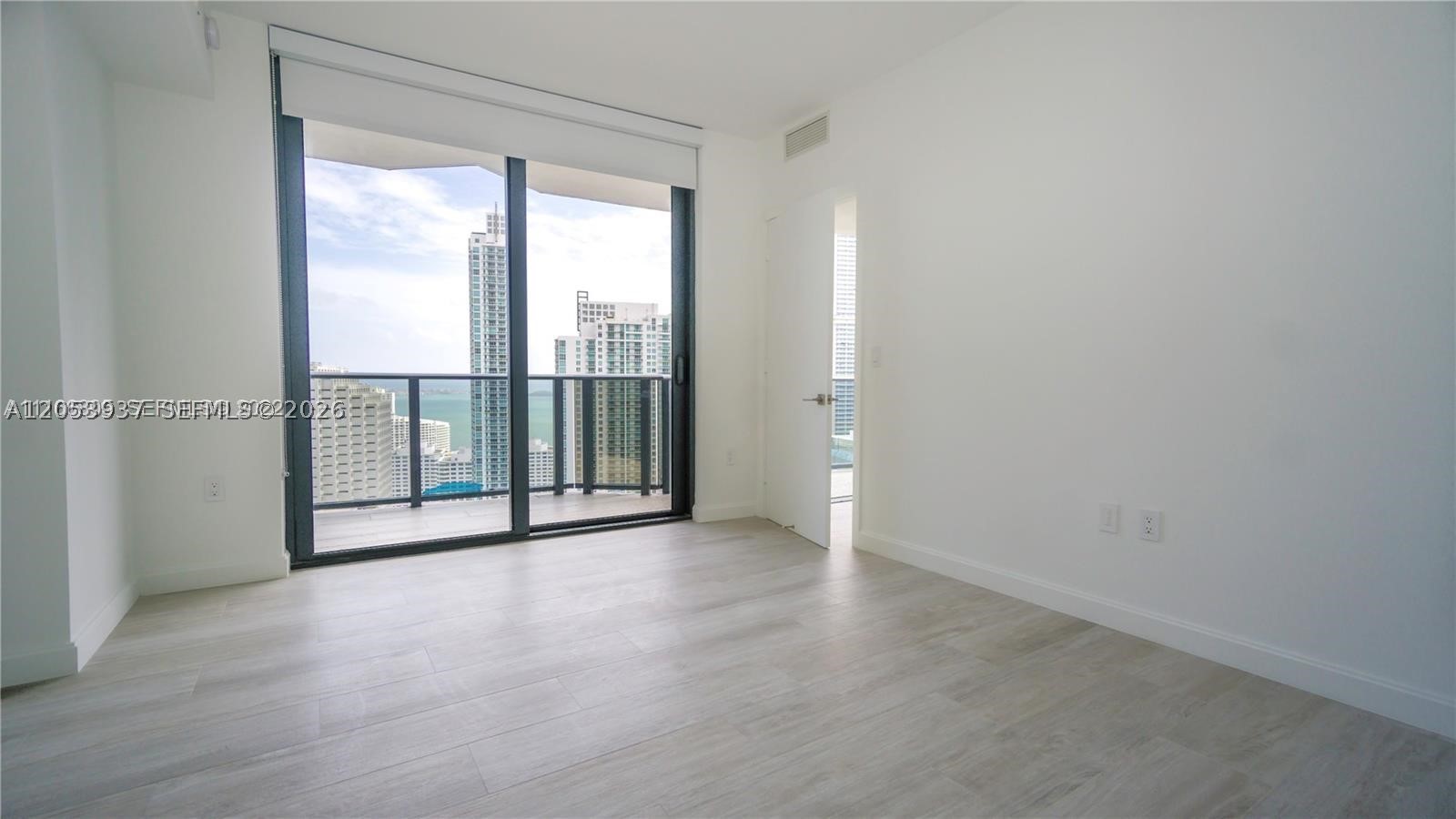 45 SW 9th St #3303 Miami, FL 33130