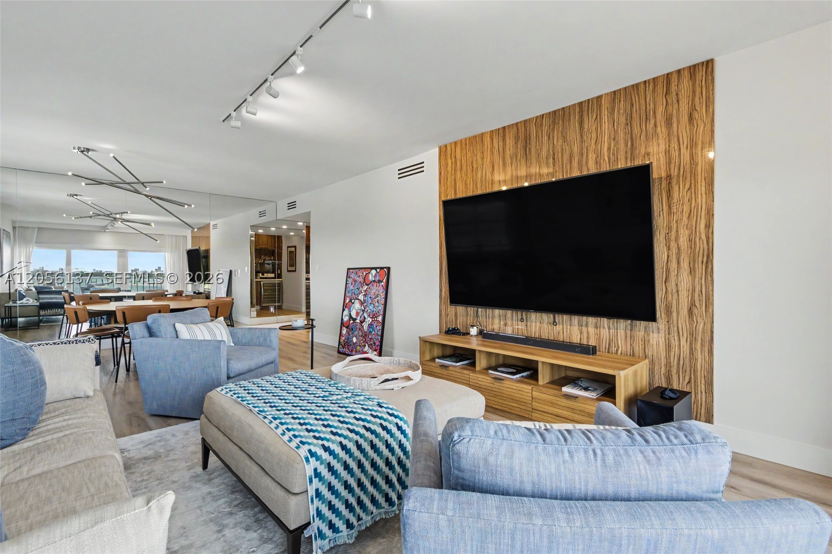 image Arlen House West19