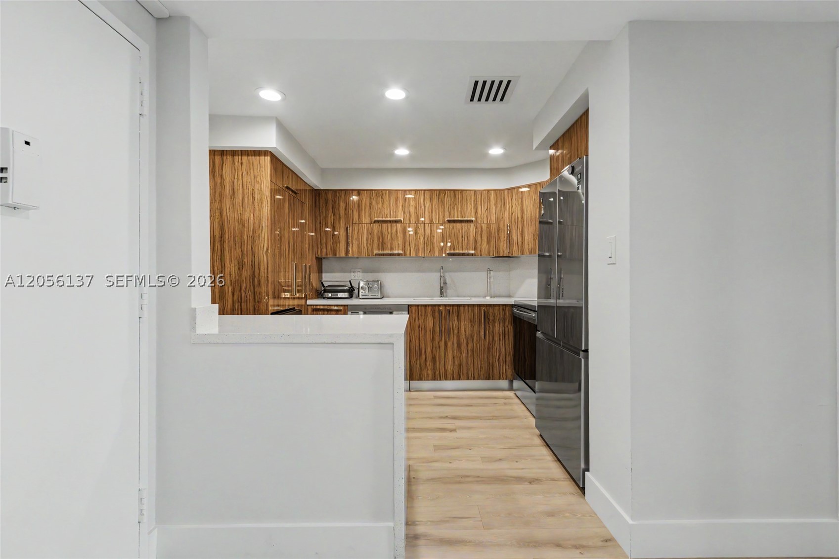 image Arlen House West20