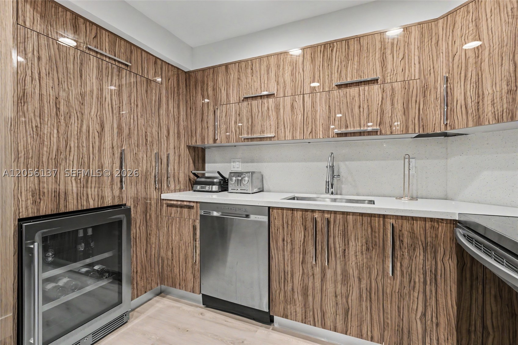 image Arlen House West21