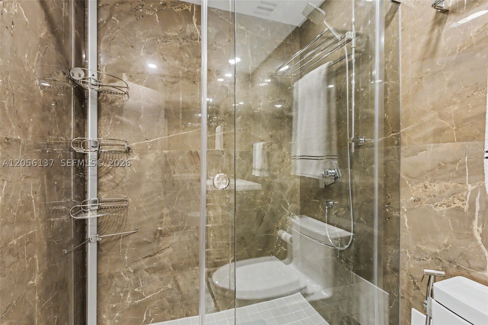 image Arlen House West26
