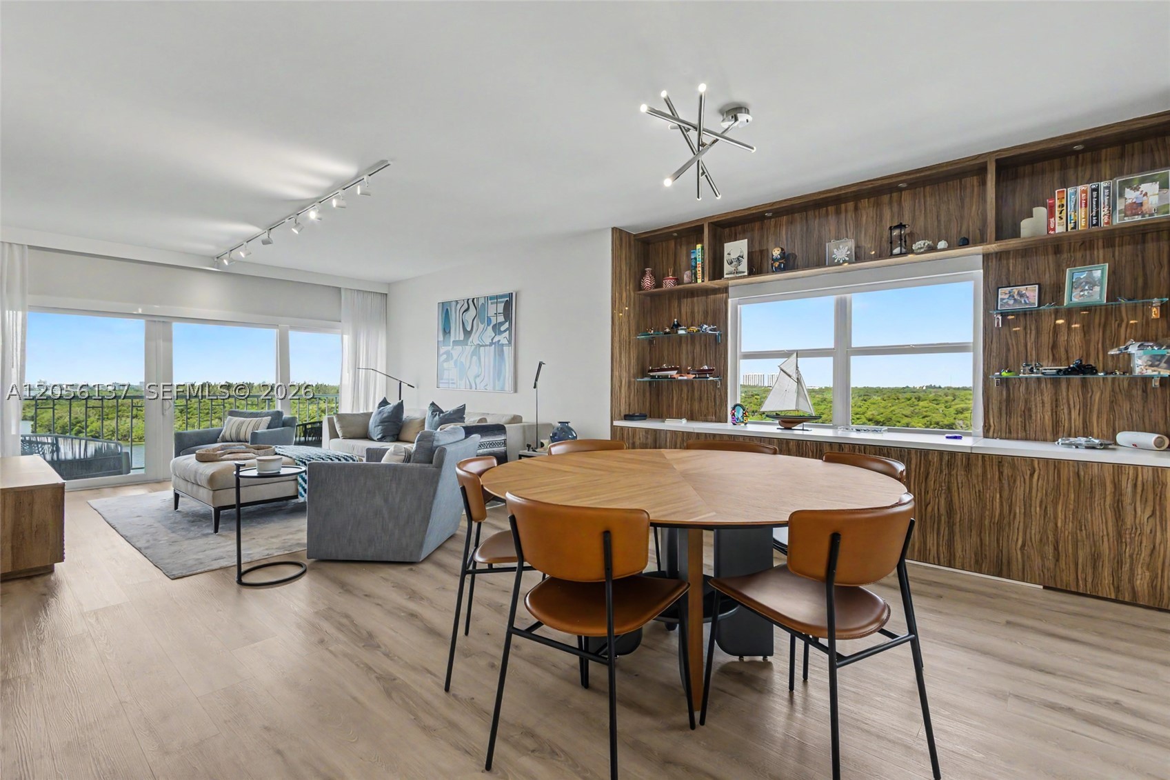 image Arlen House West7