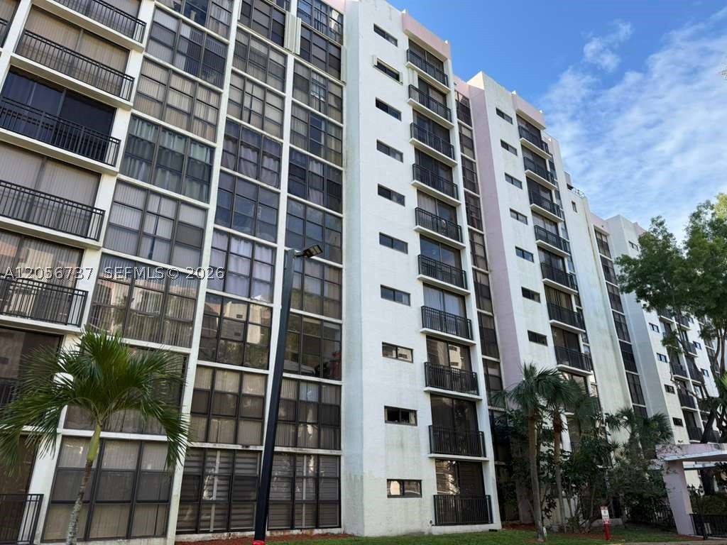 17011 N Bay Rd #709