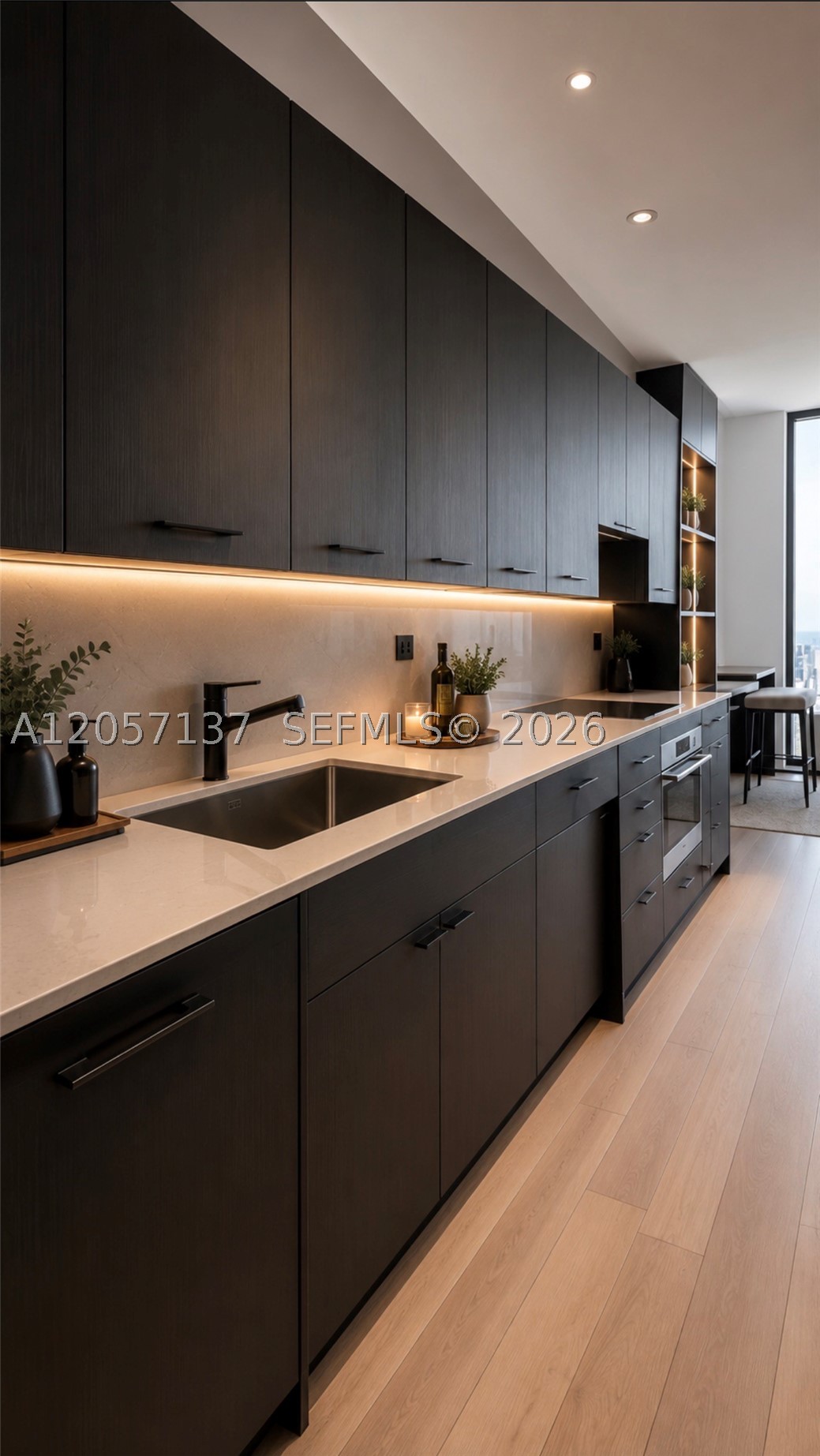 image E11EVEN Hotel & Residences2
