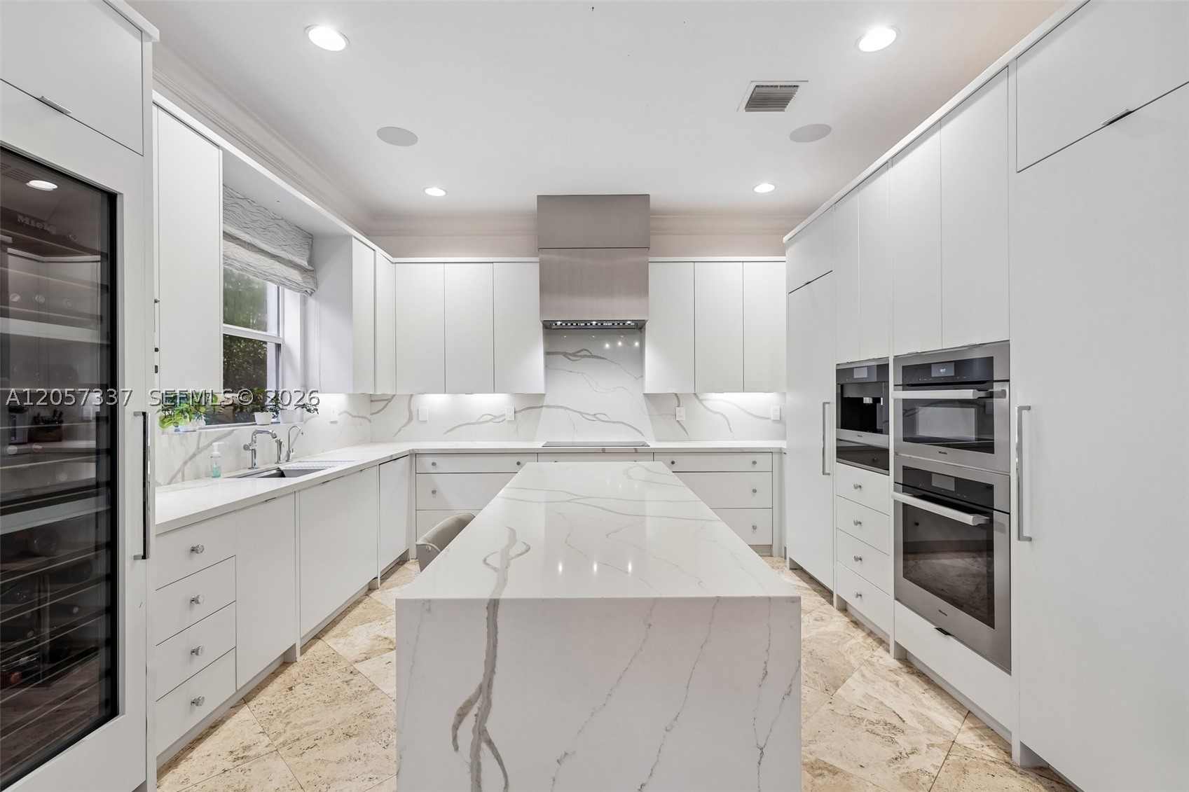 7830 SW 48th Ct Miami, FL 33143
