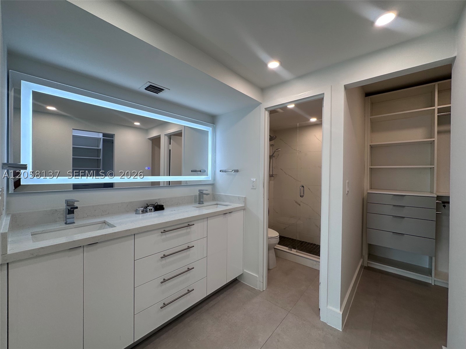image Arlen House East14