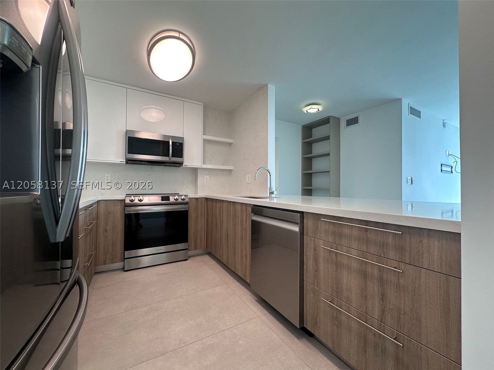image Arlen House East1