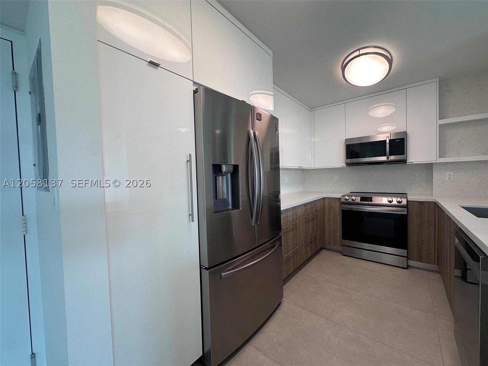 image Arlen House East3