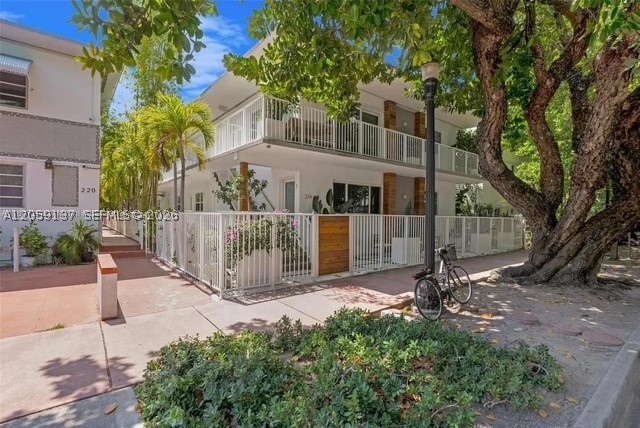 224 Meridian Ave #9