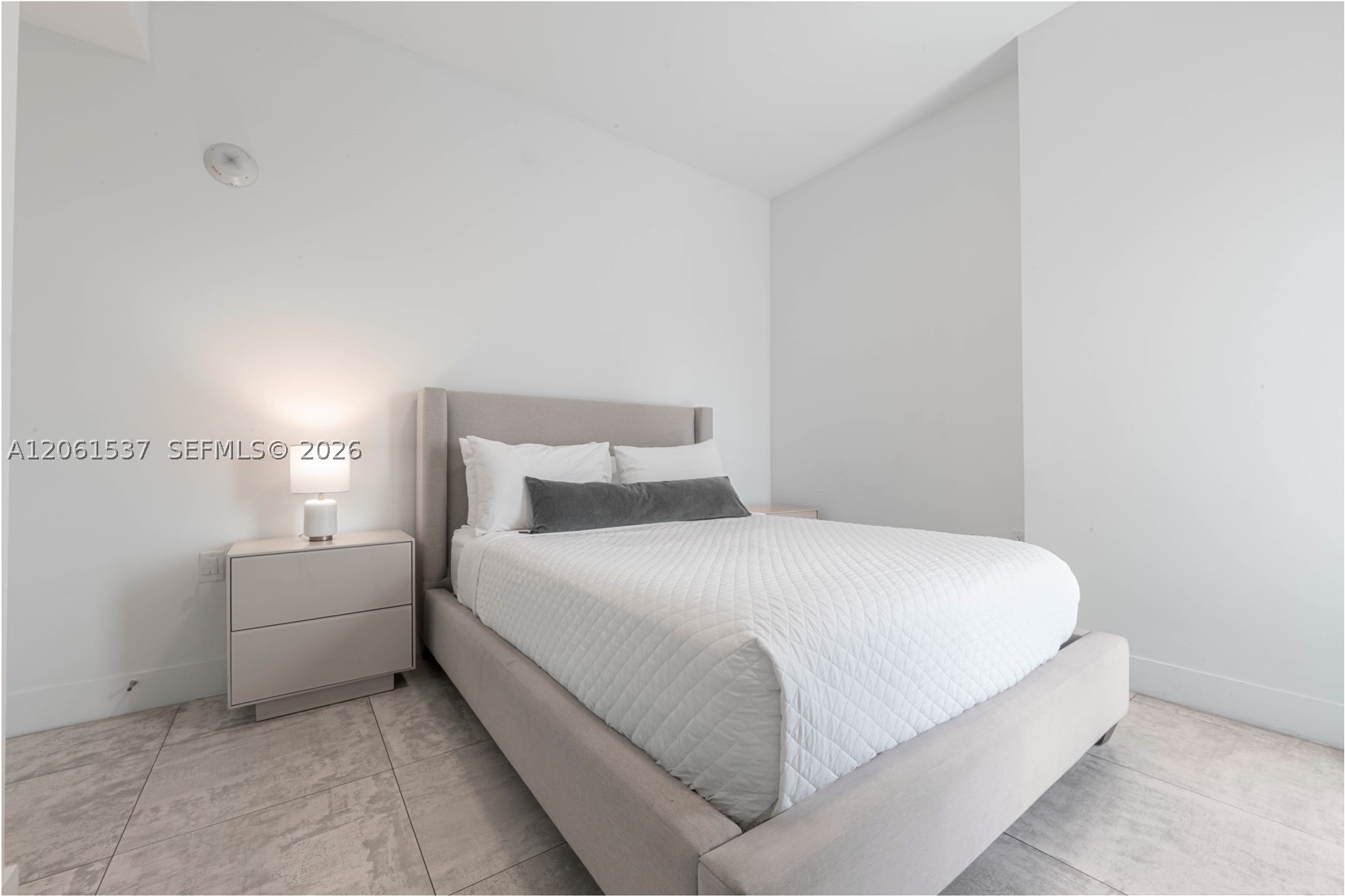 image Smart Brickell I20