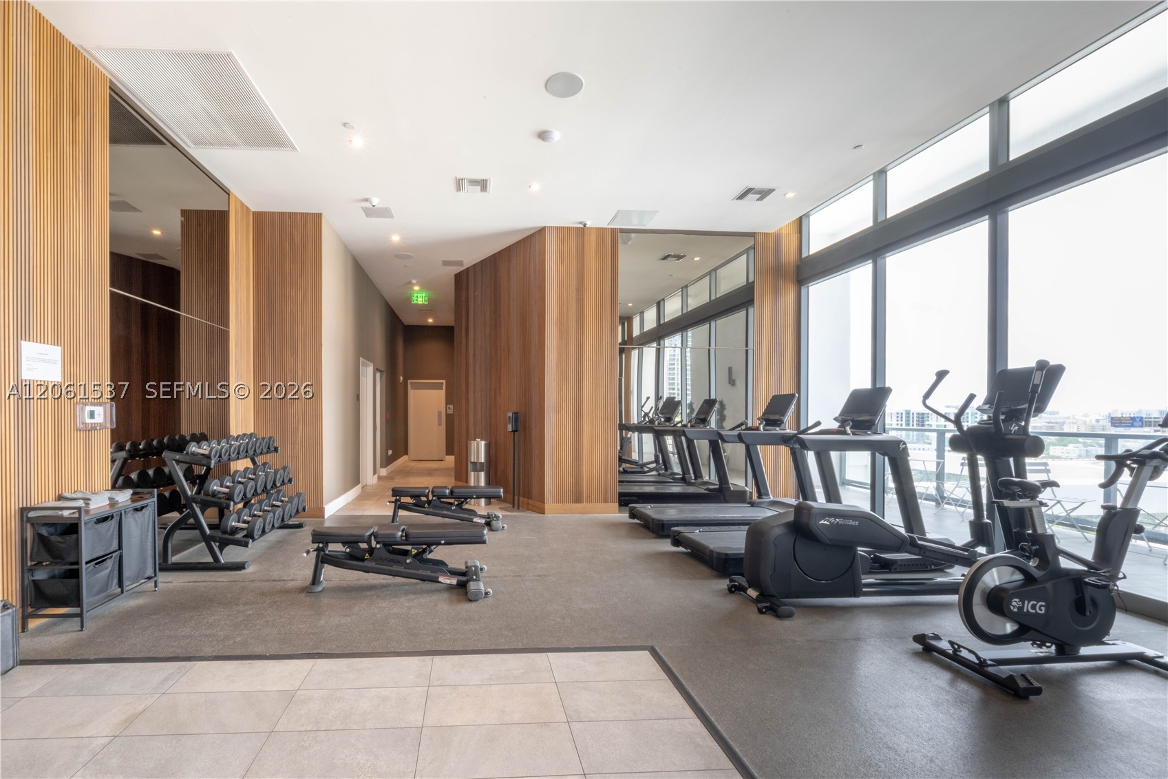 image Smart Brickell I31