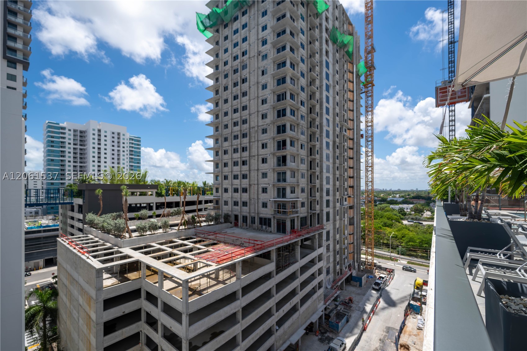 image Smart Brickell I40