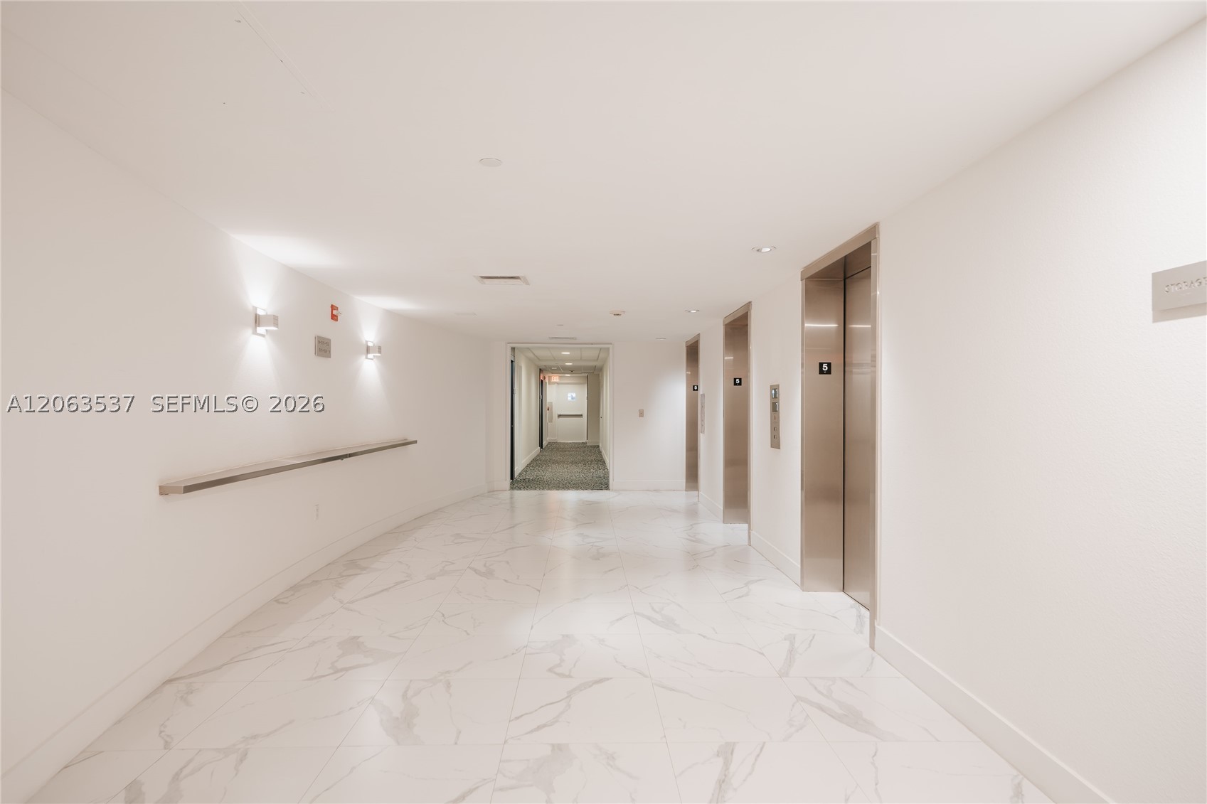 image Mirador 1000 (South Tower)18