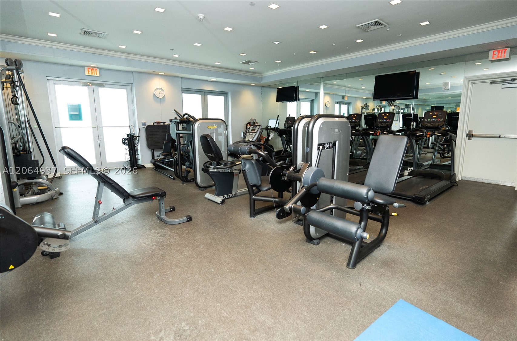 image St Tropez Sunny Isles17