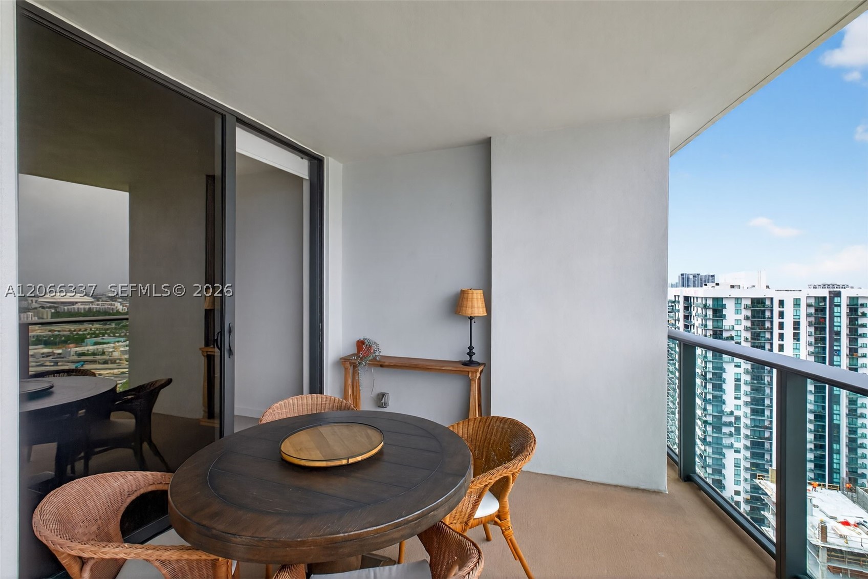 image Canvas11