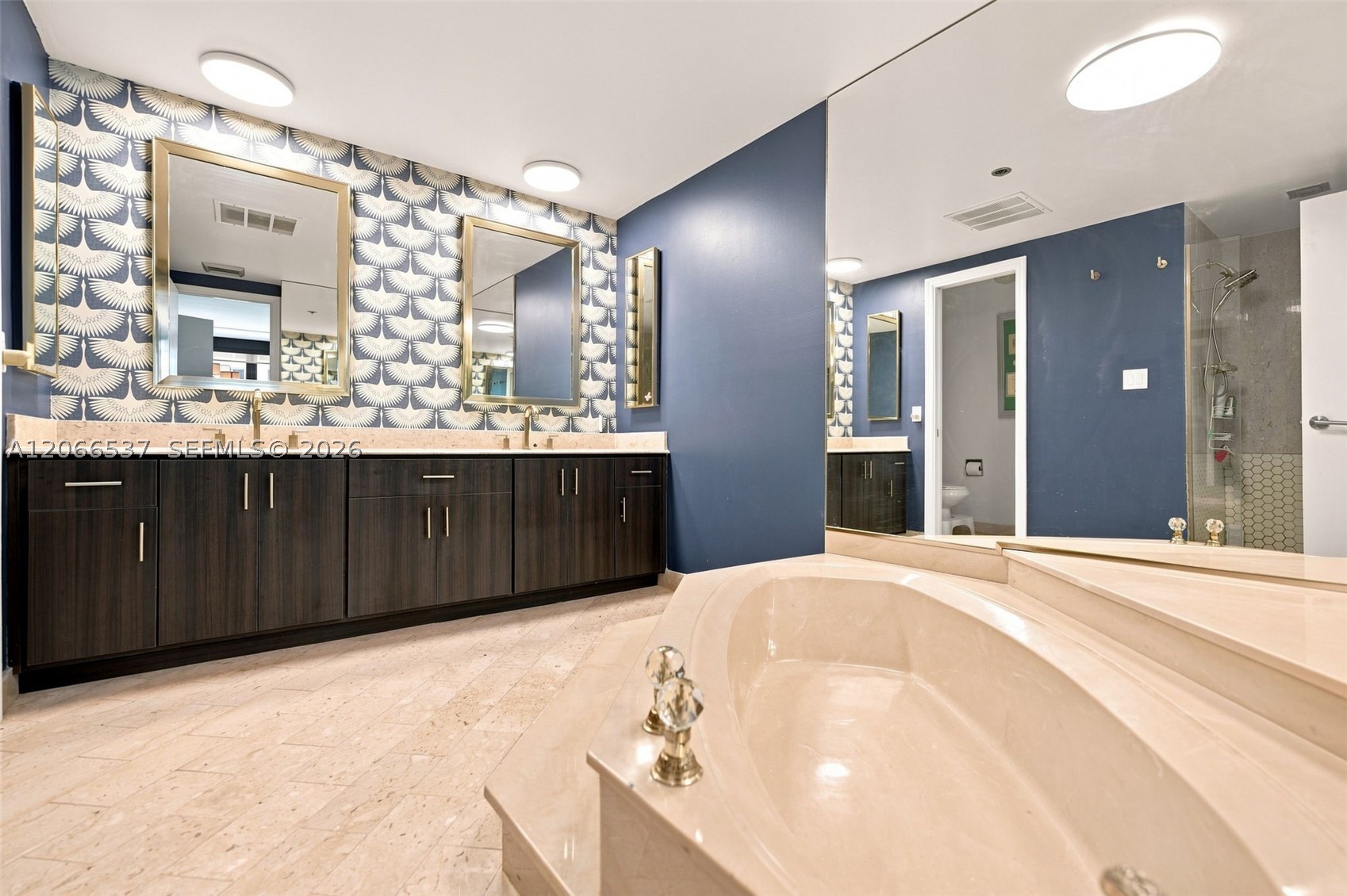 10205 Collins Ave #206 Bal Harbour, FL 33154