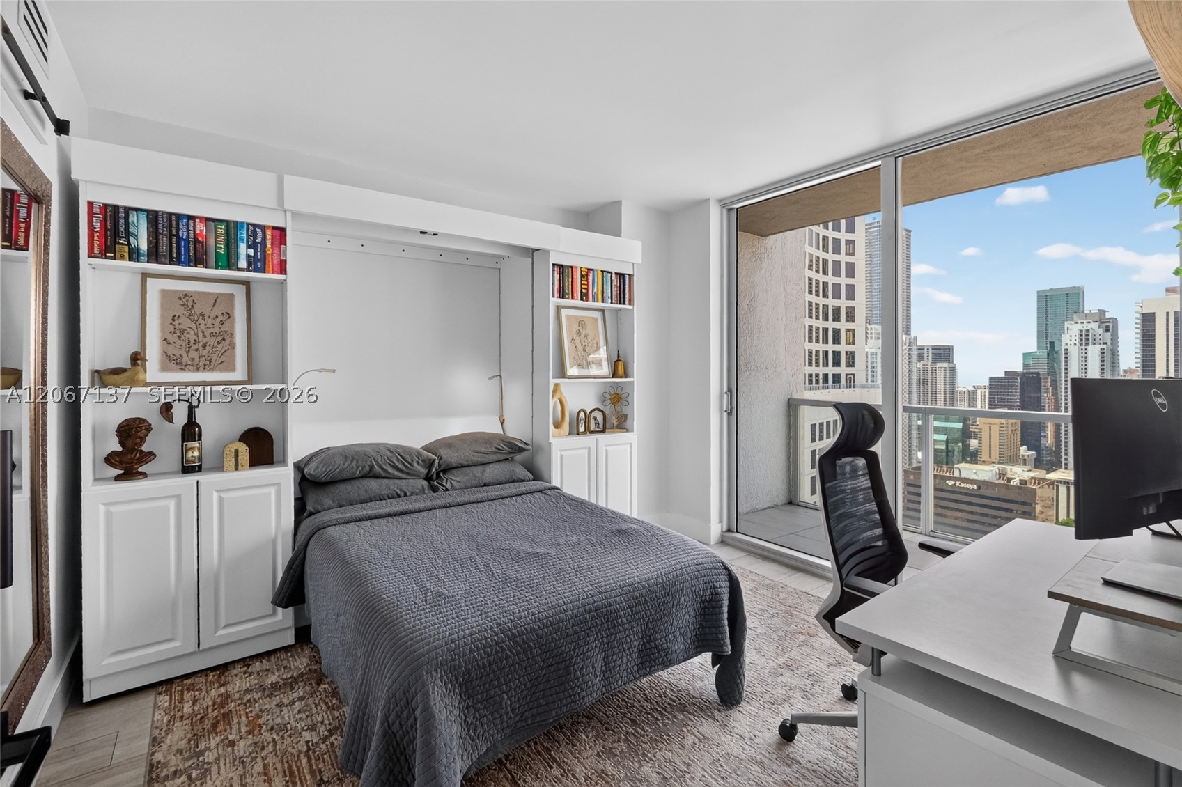 image 500 Brickell West11