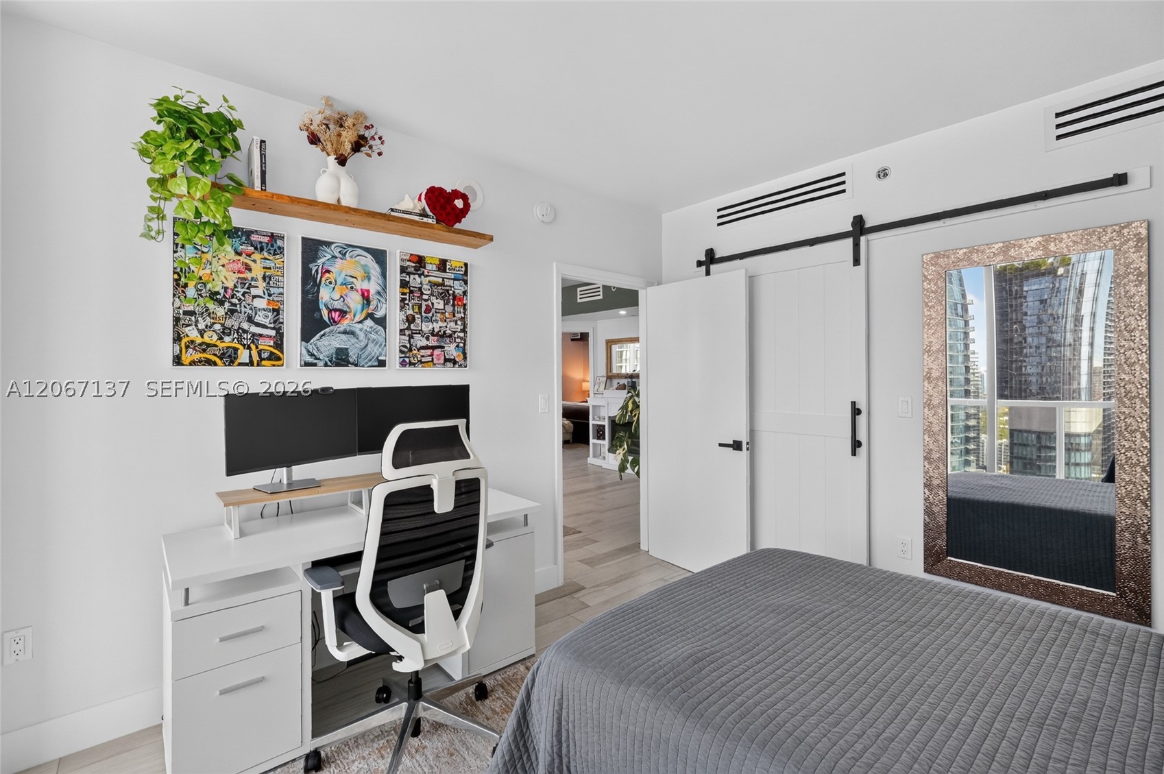 image 500 Brickell West12