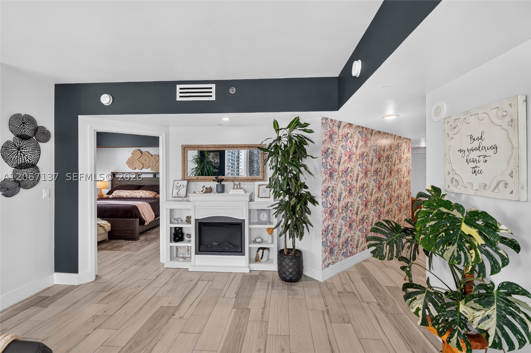 image 500 Brickell West14