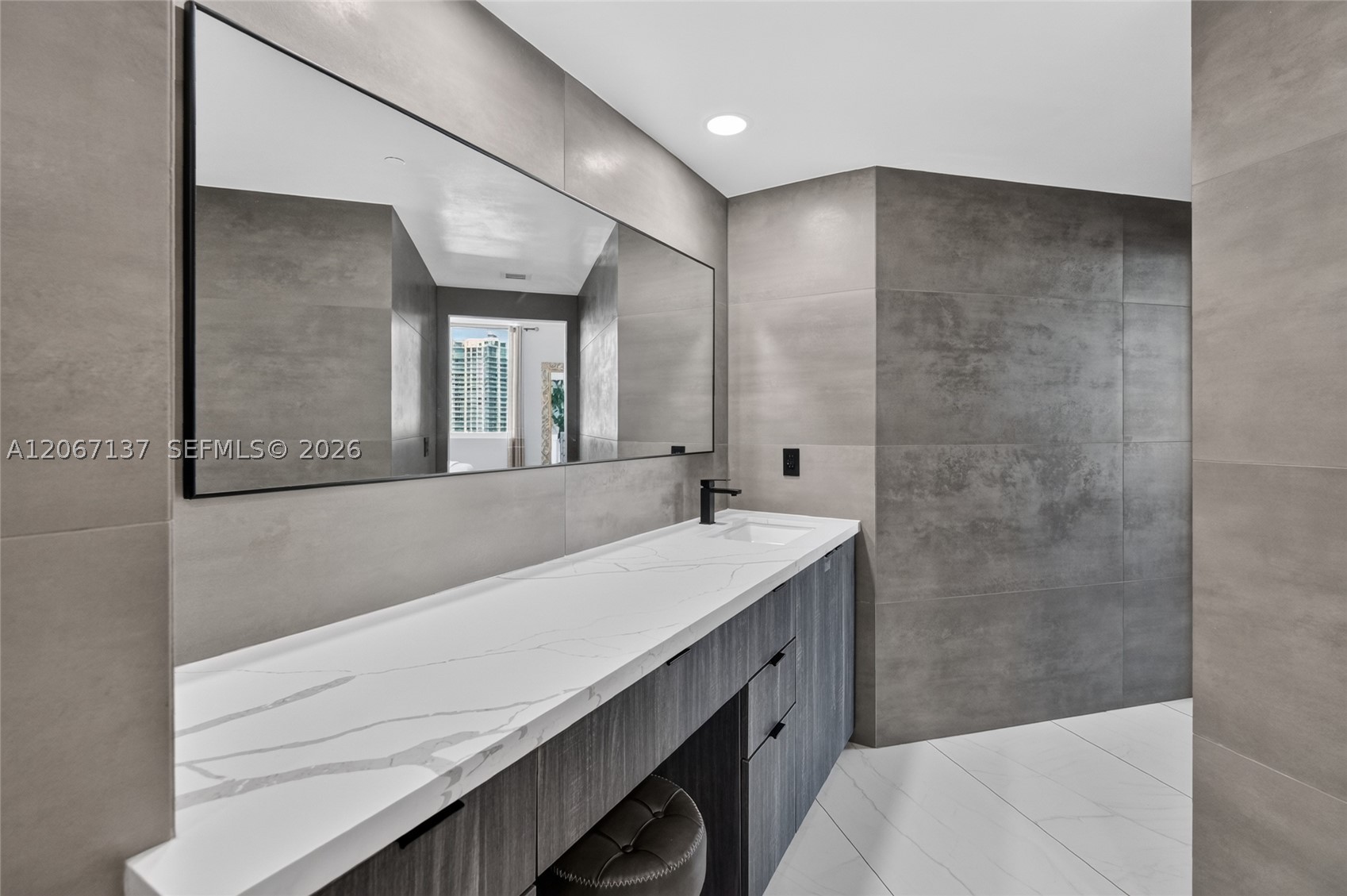 image 500 Brickell West18