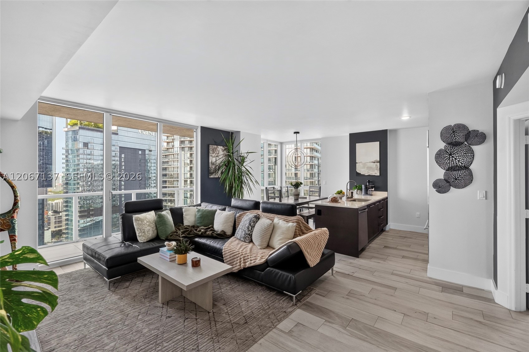 image 500 Brickell West2