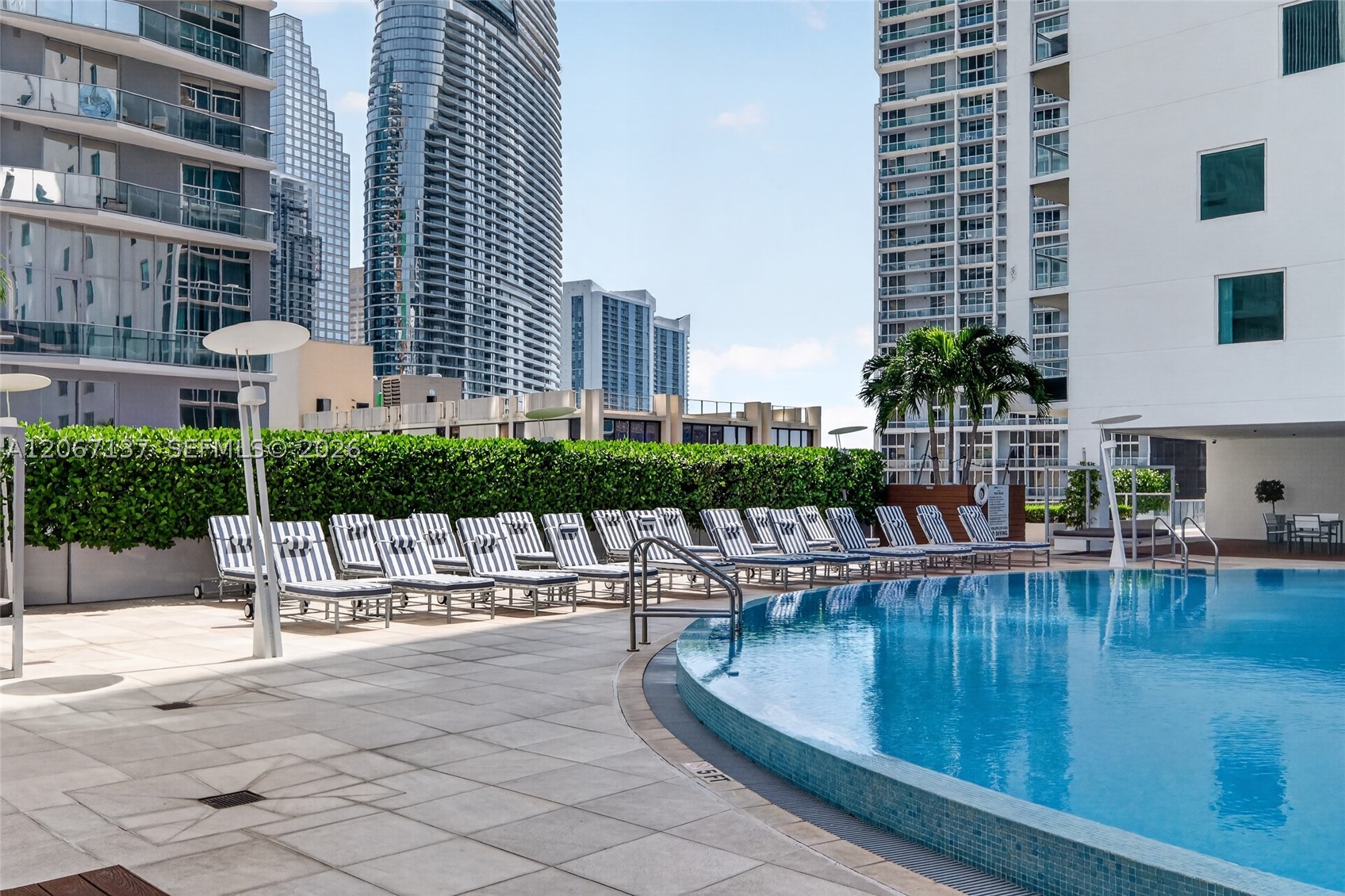 image 500 Brickell West33