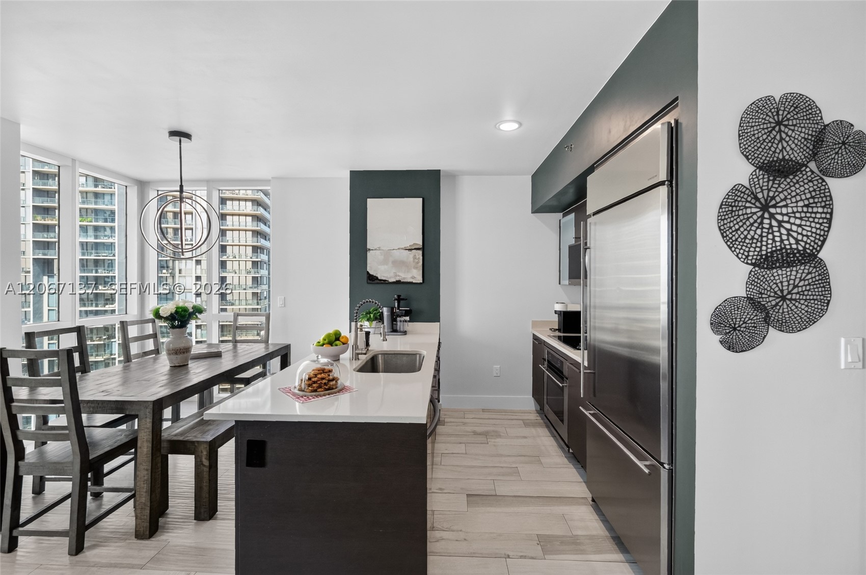 image 500 Brickell West3