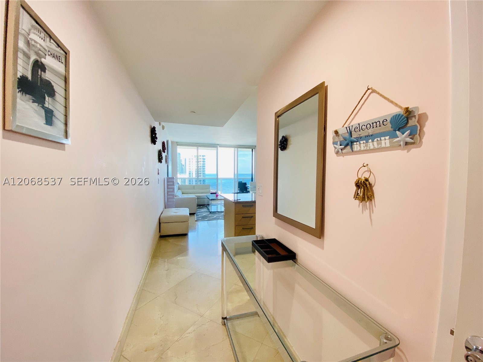 image Beach Club 213