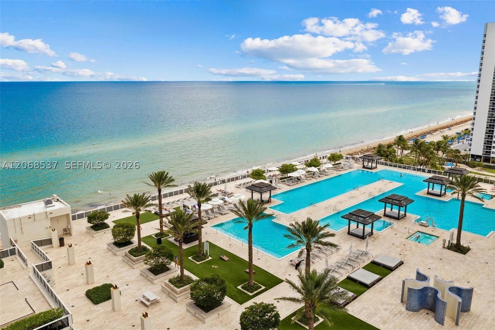 image Beach Club 219