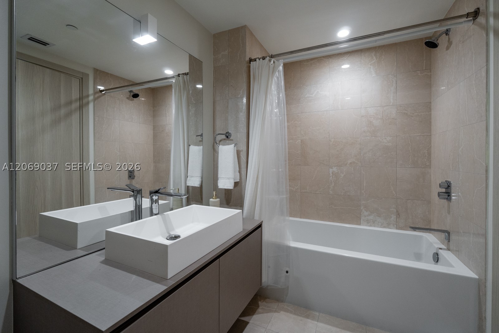 image Brickell Flatiron11