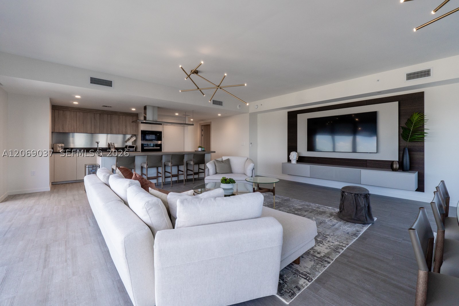 image Brickell Flatiron5