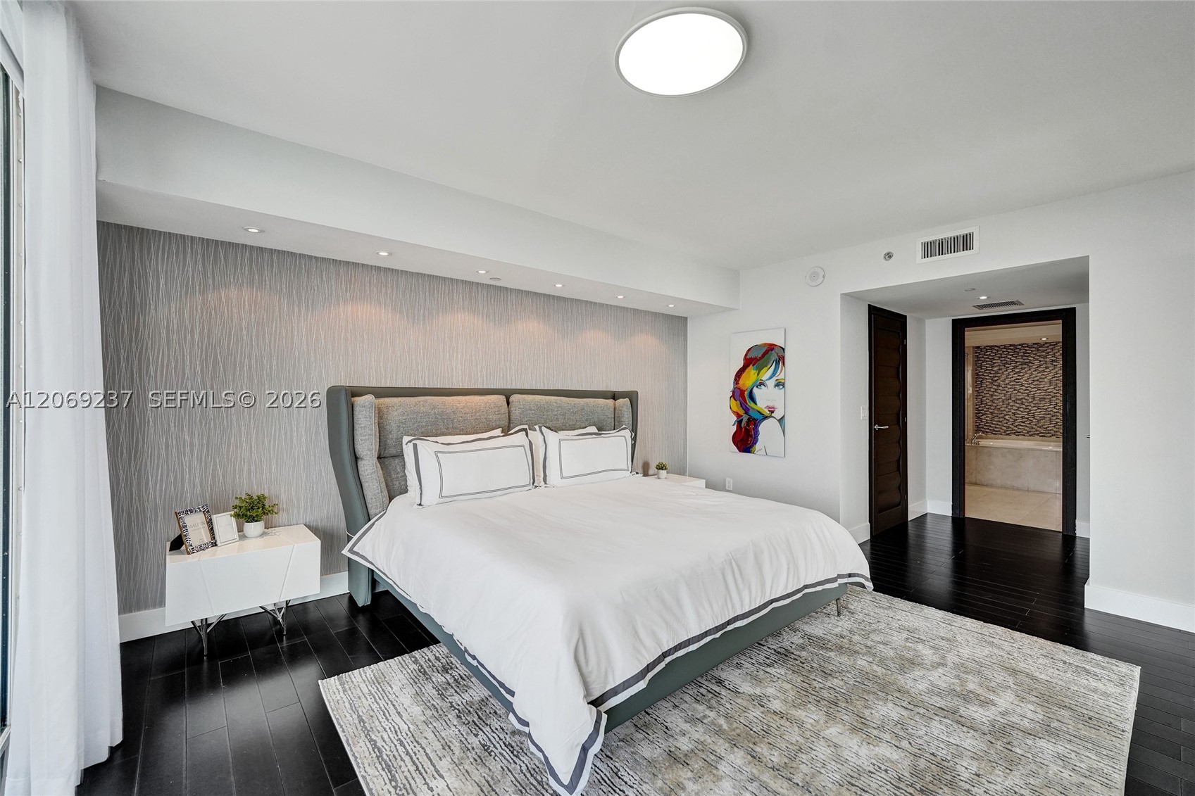image Beach Club 225