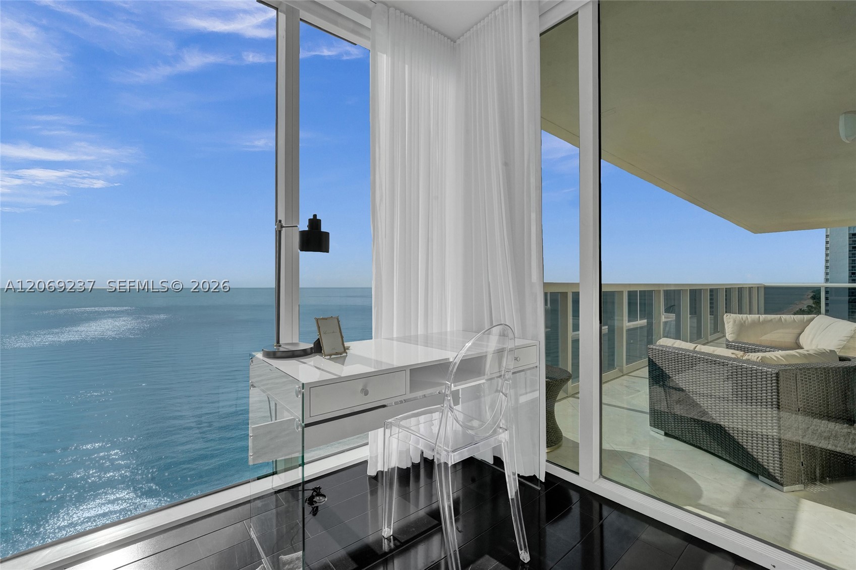 image Beach Club 246